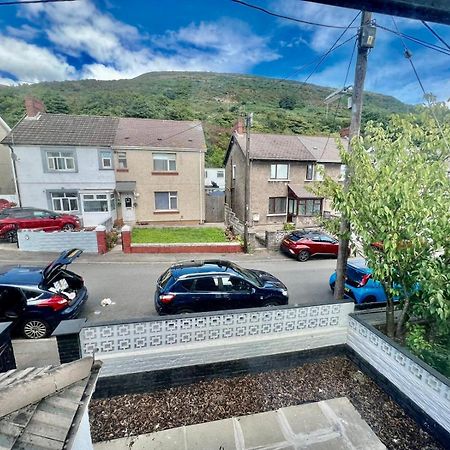 Executive 3 Bedroom Port Talbot Town Centre Margam Sleeps 7 Exteriör bild