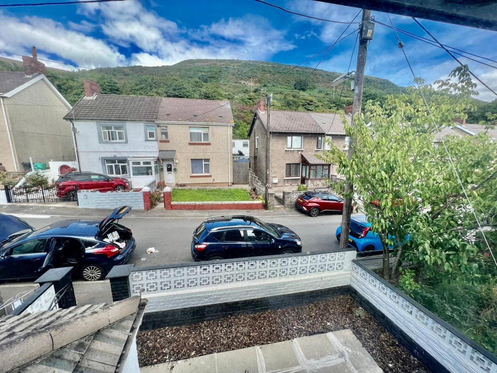 Executive 3 Bedroom Port Talbot Town Centre Margam Sleeps 7 Exteriör bild